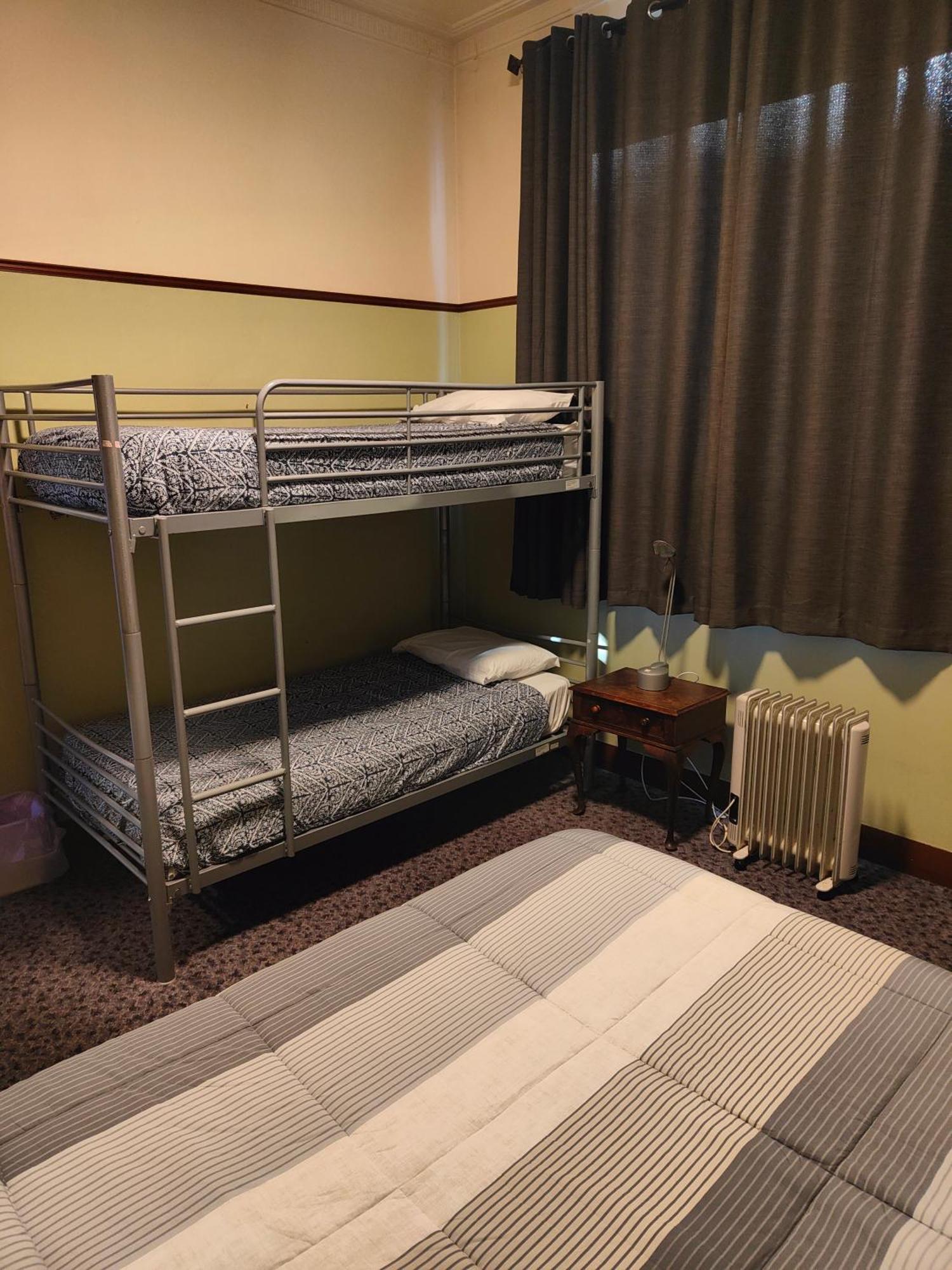Hostel Manor House Backpackers Dunedin Exterior foto